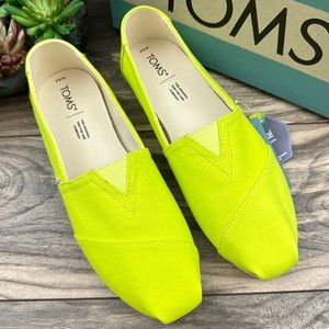 NIB Toms Alpargata Vivid Canvas Slip On Flats Loafers Neon Yellow 8.5 39